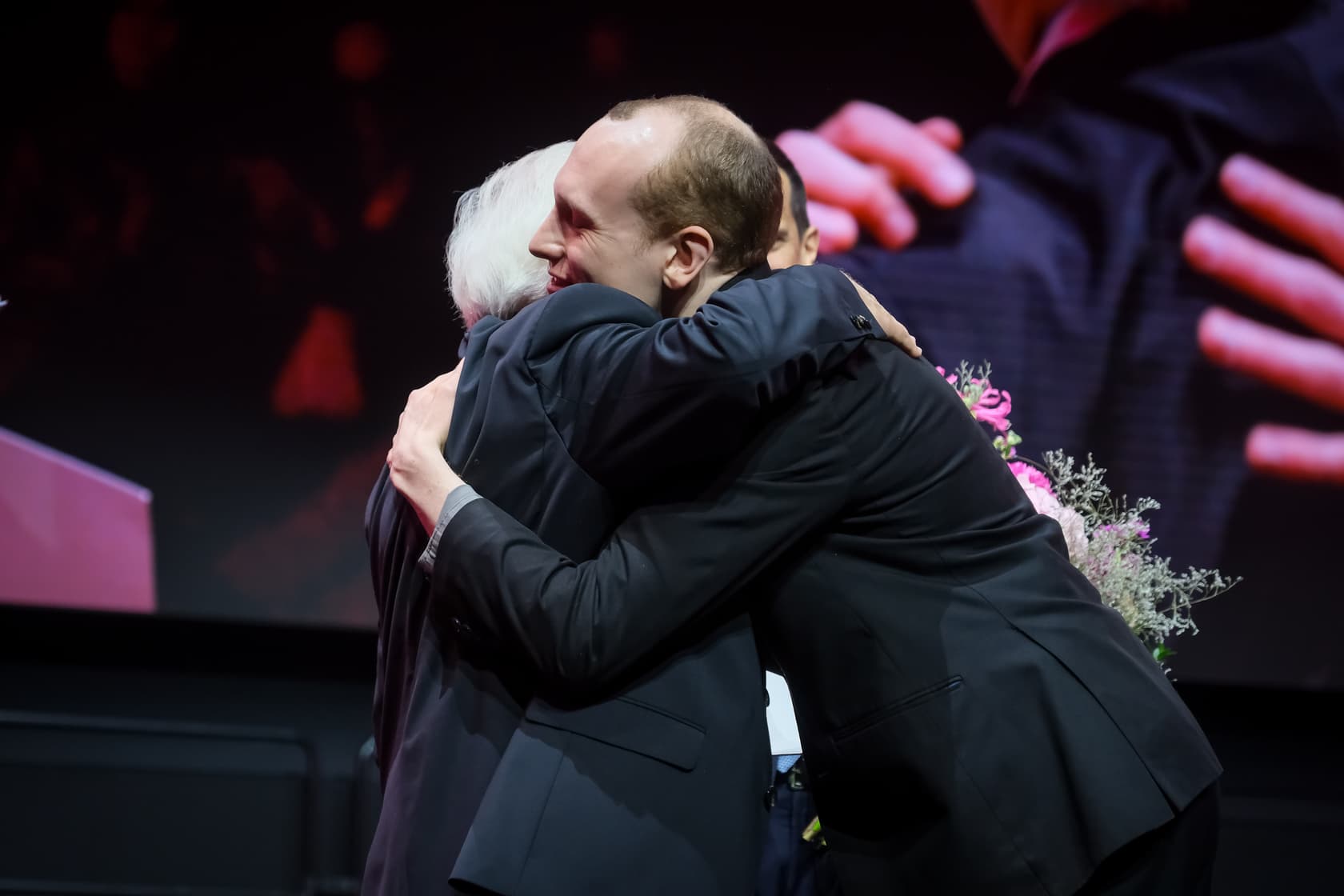 piano player on stage 