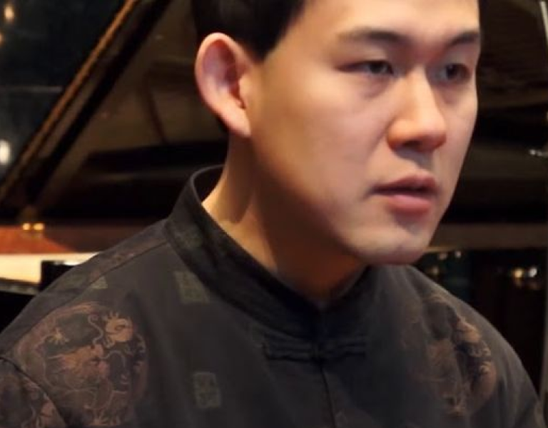 Portrait Jingge Yan